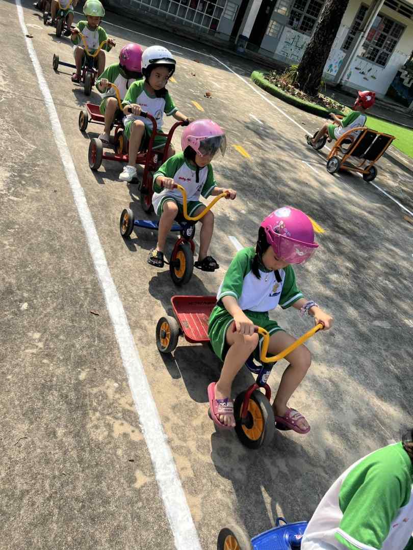 z6552308894883_4c02a3290647bbeb58a308aa254e4c0d